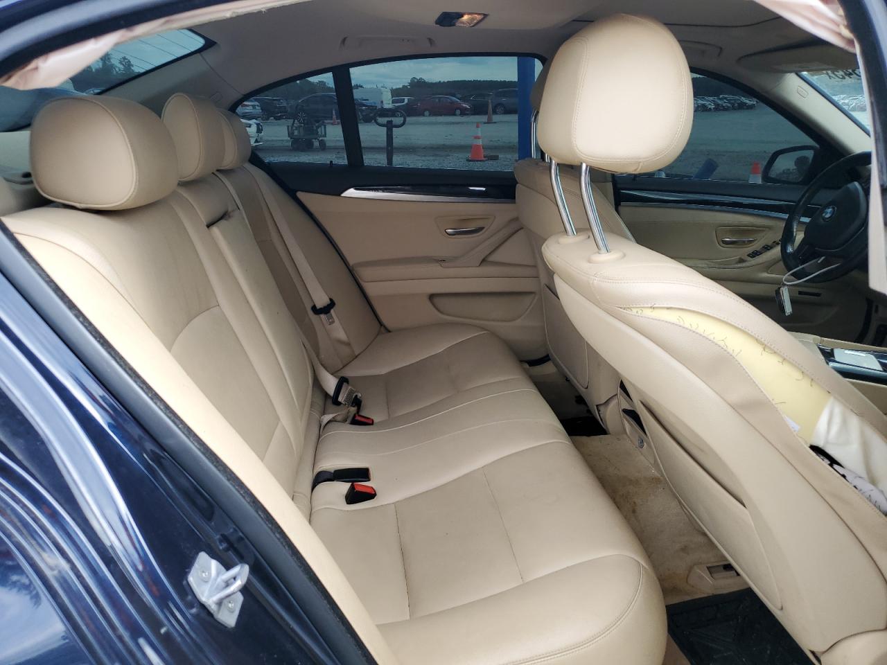 BMW 5 Series Xi Image 11