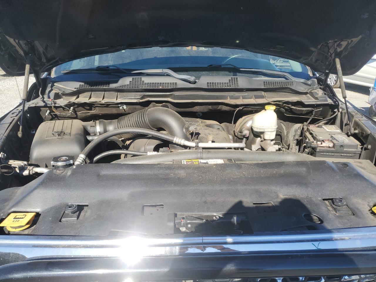 Ram 1500 Laramie Image 8