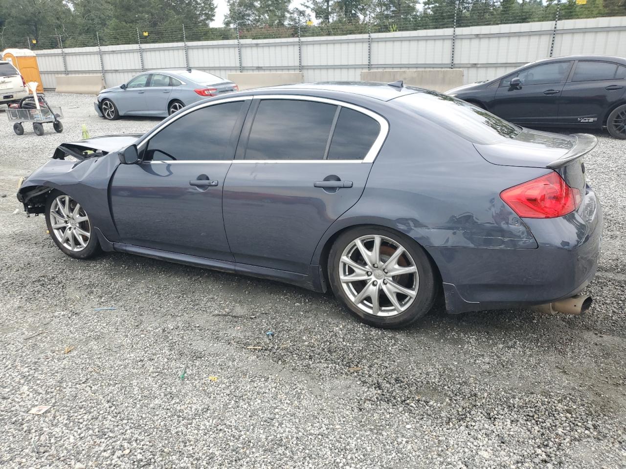 INFINITI G37 Image 8