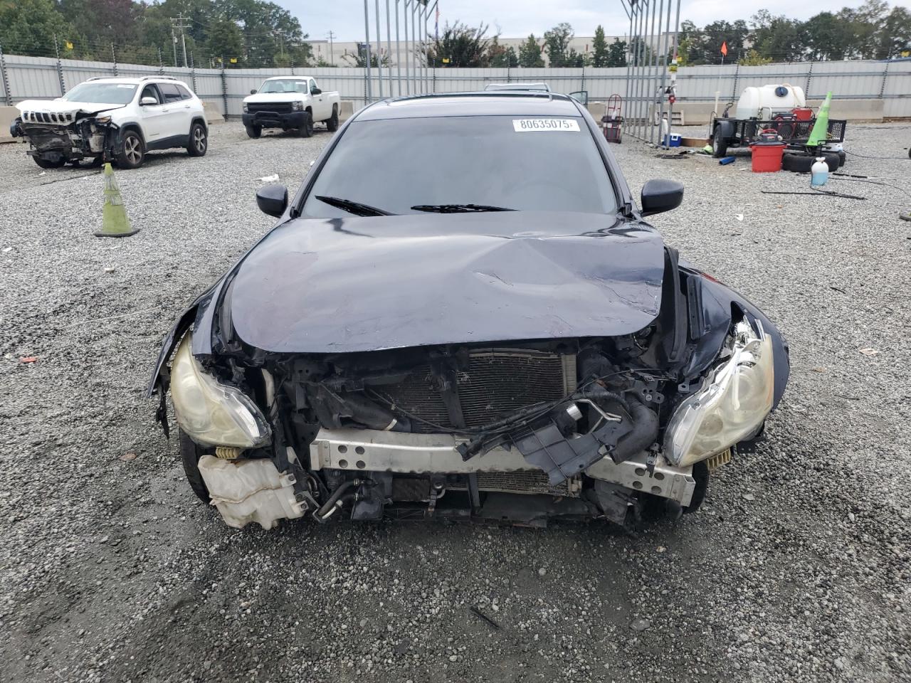 INFINITI G37 Image 3