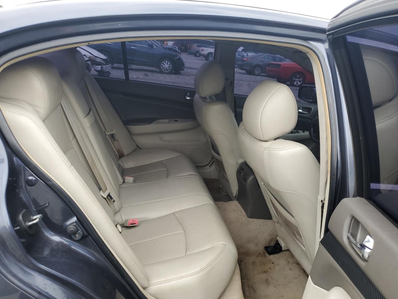 INFINITI G37 Image 7