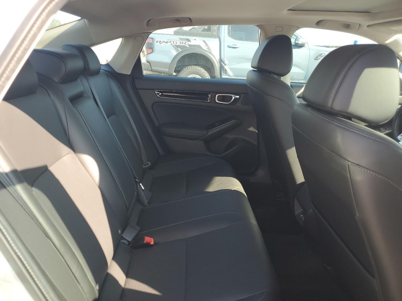 Honda Civic Touring Image 10