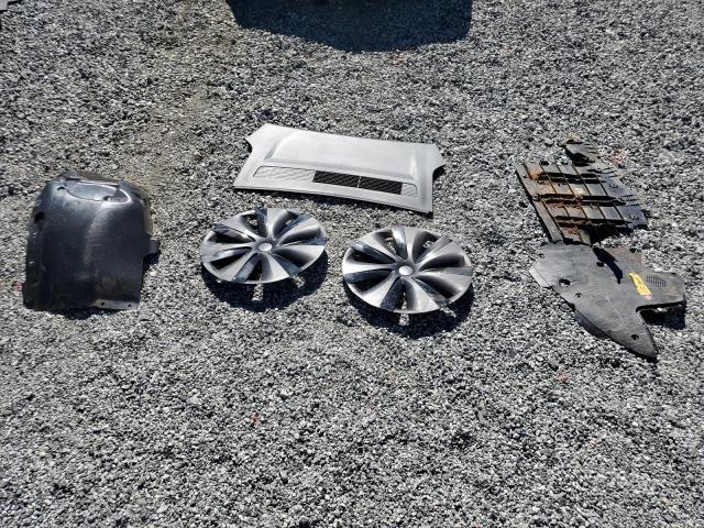 Tesla Model S Image 13