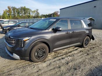  Salvage Kia Carnival