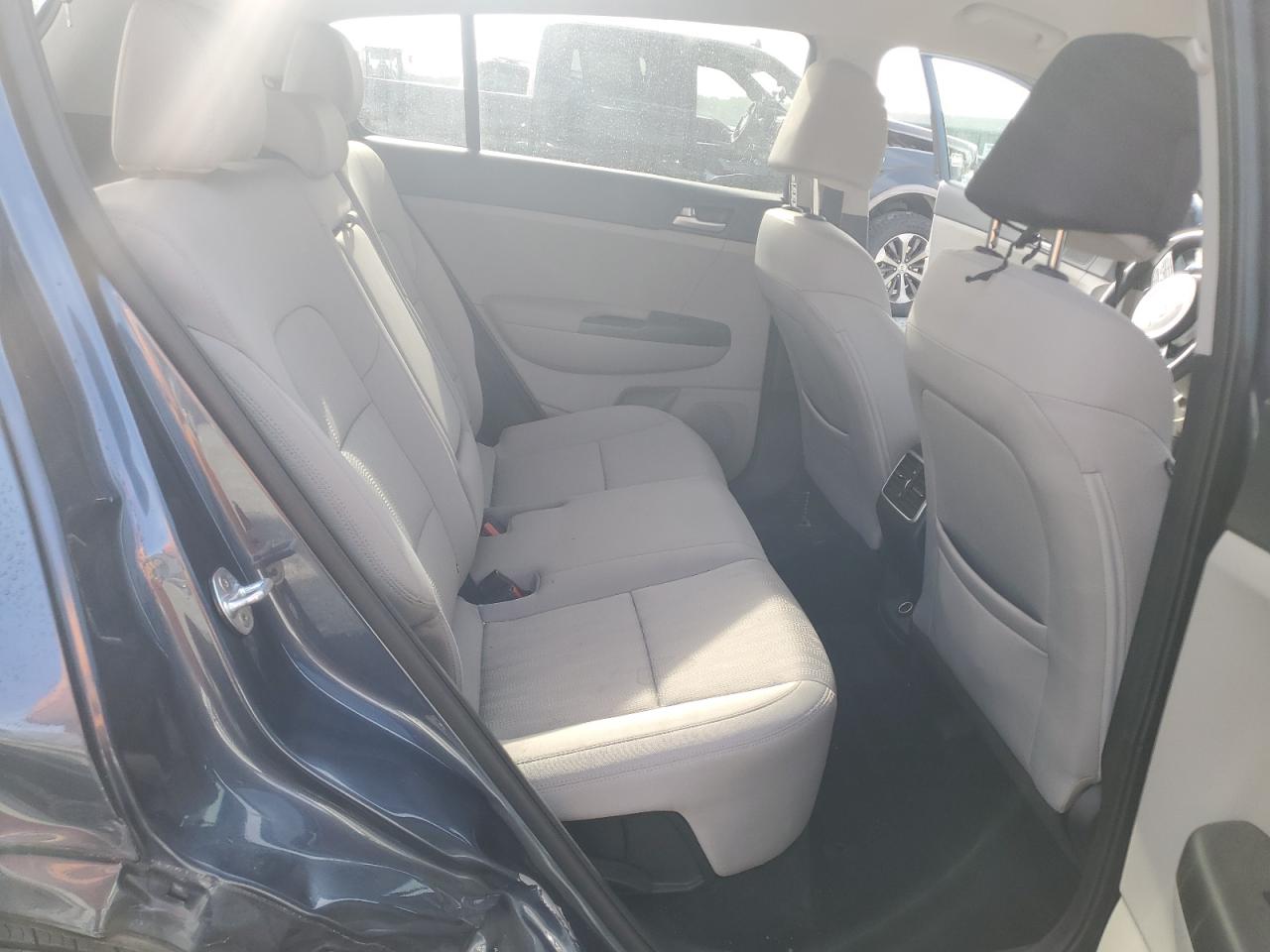 Kia Sportage Lx Image 9