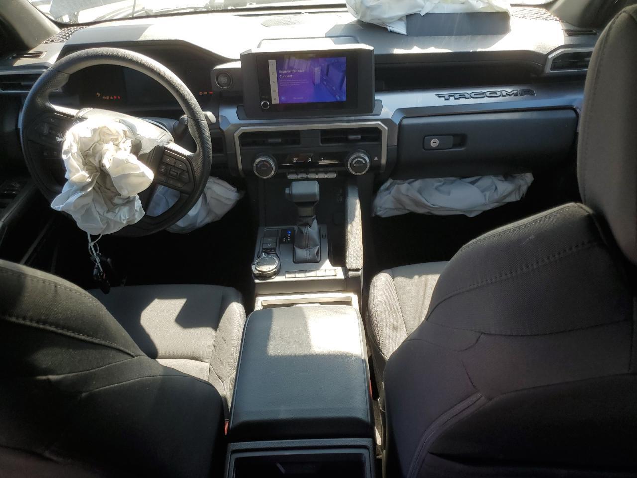 Toyota Tacoma Double Cab Image 7