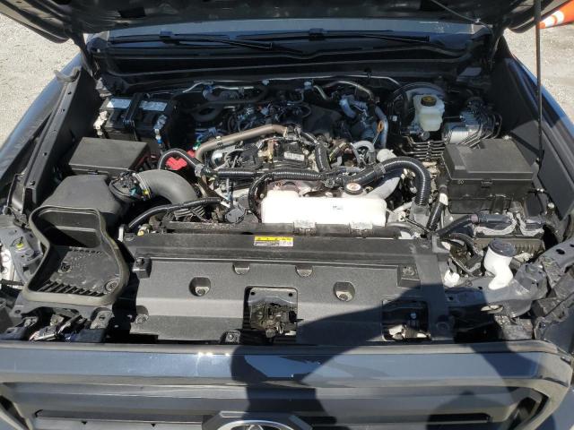 Toyota Tacoma Double Cab Image 10