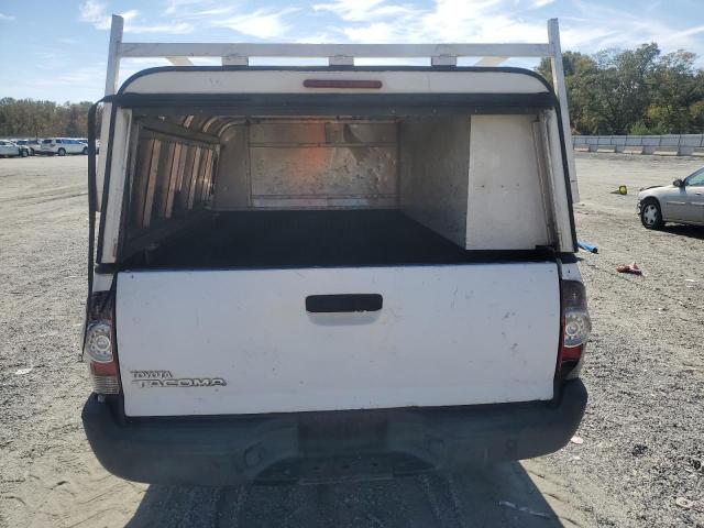 Toyota Tacoma Image 9