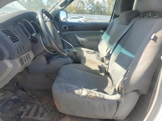 Toyota Tacoma Image 8