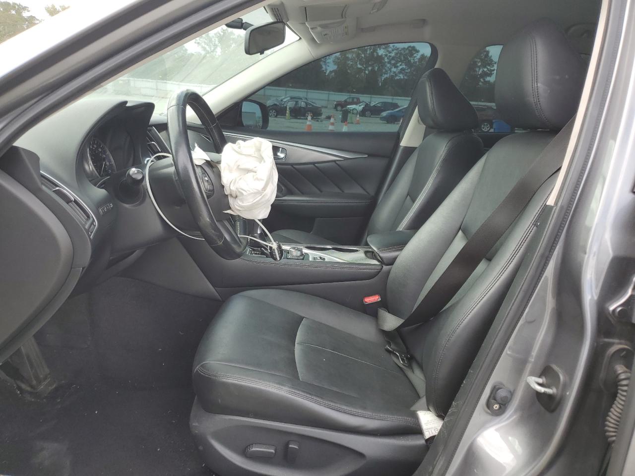 INFINITI Q50 Base Image 2