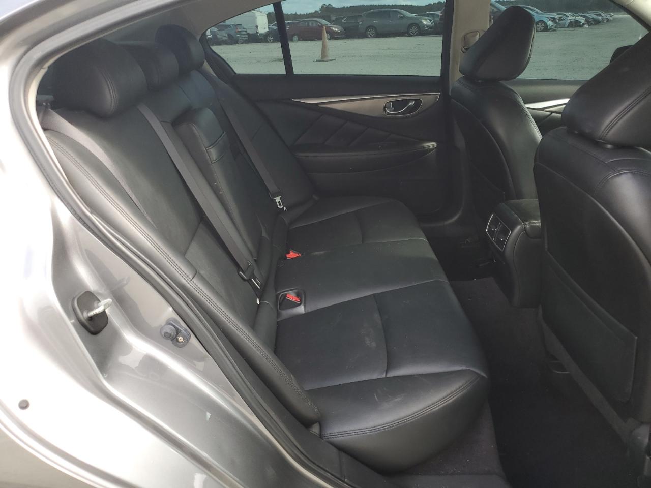 INFINITI Q50 Base Image 9