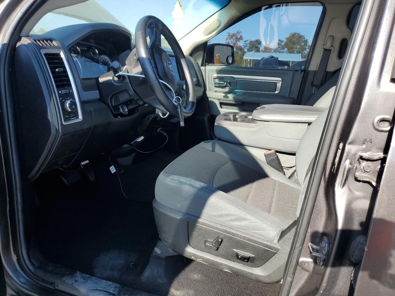 Ram 1500 Slt Image 5