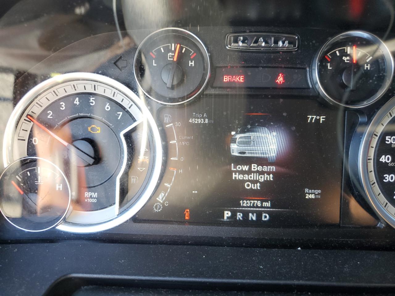 Ram 1500 Slt Image 6