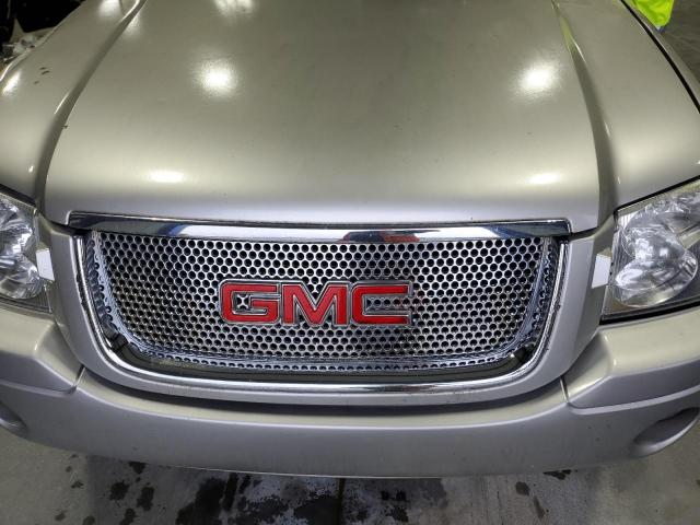 GMC Envoy Xuv Image 13