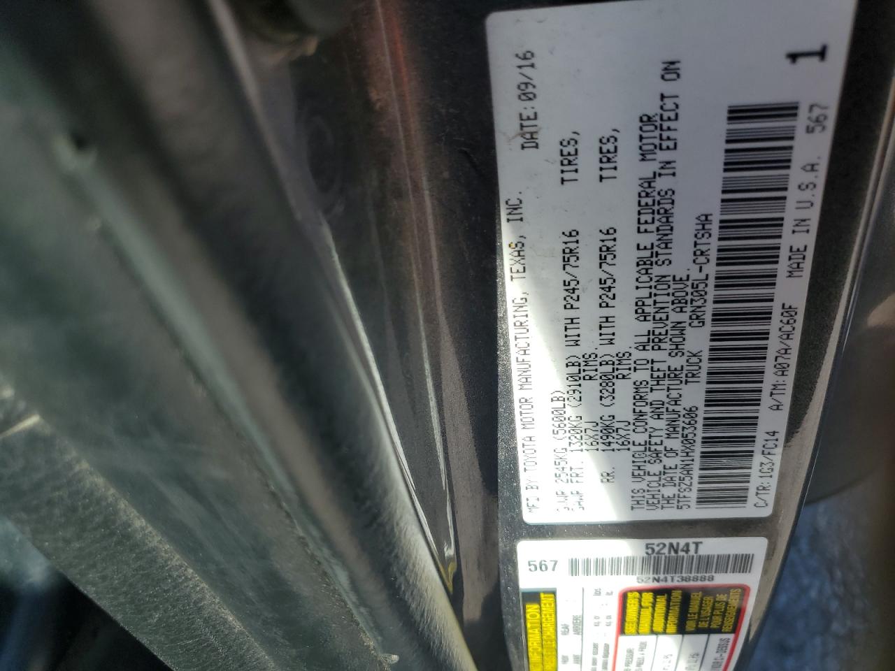 Toyota Tacoma Access Cab Image 10