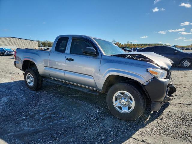Toyota Tacoma Access Cab Image 8