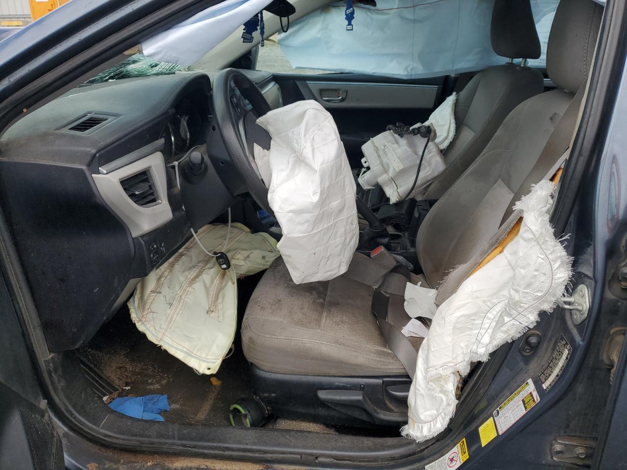 Toyota Corolla L Image 4