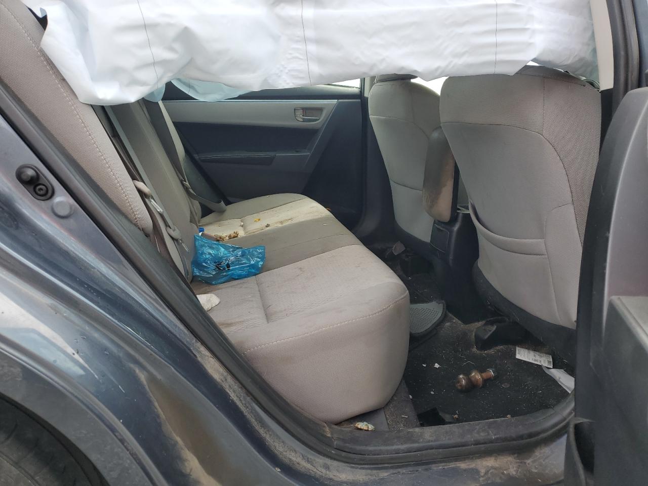 Toyota Corolla L Image 7