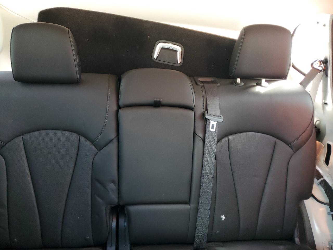 Buick Envision Essence Image 12