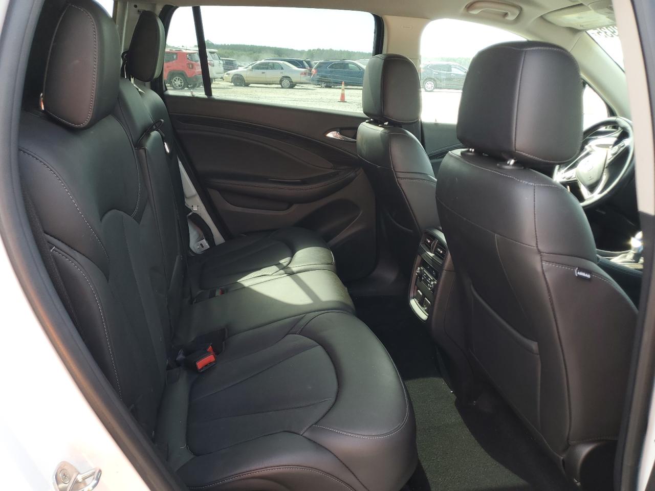 Buick Envision Essence Image 3