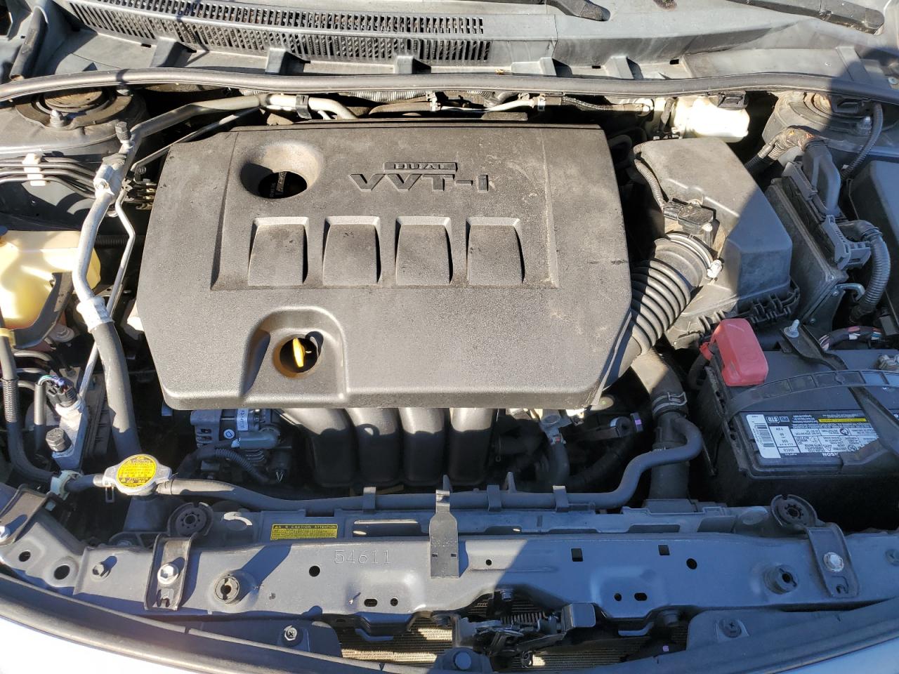 Toyota Corolla Base Image 12