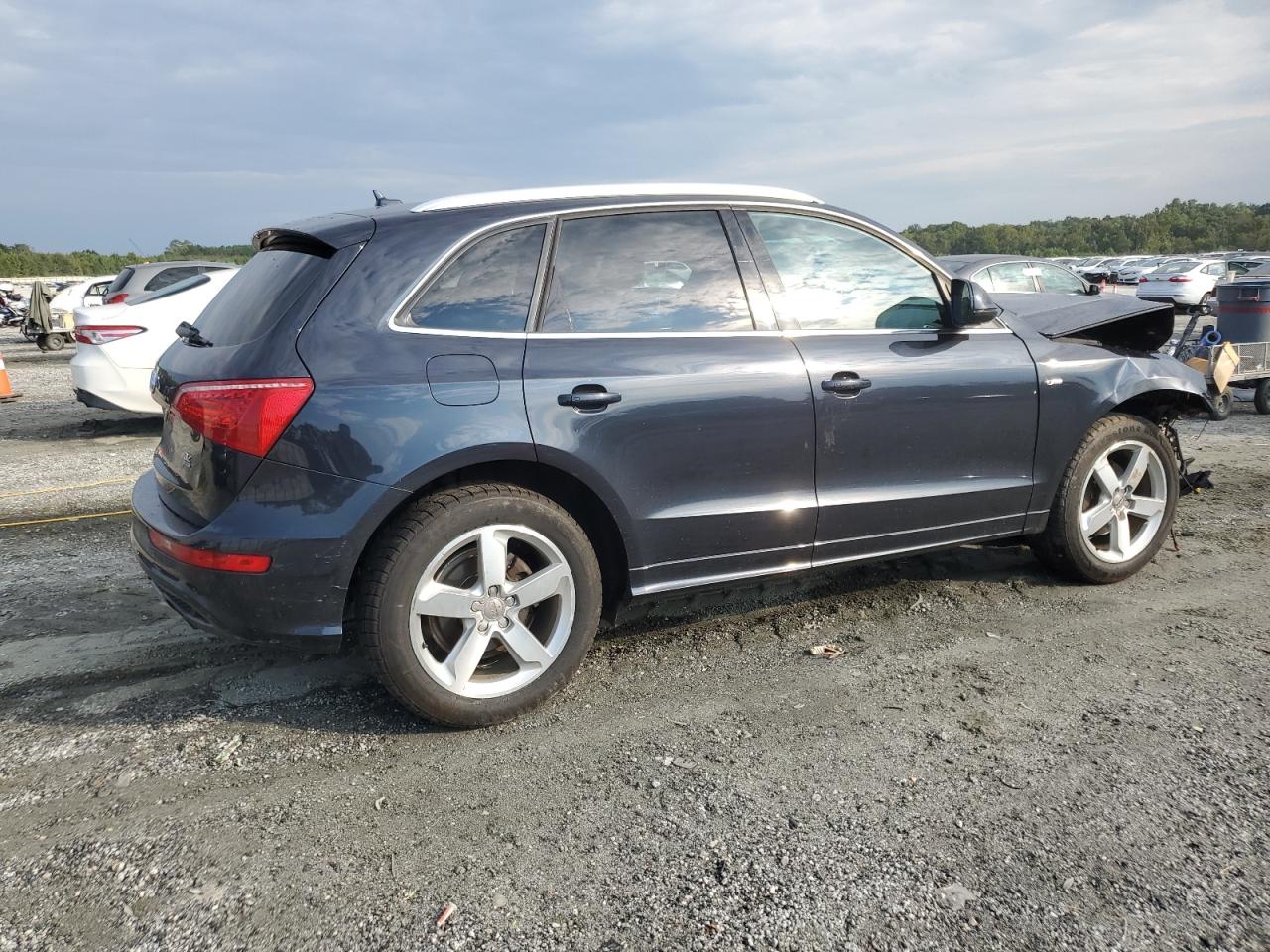 Audi Q5 Premium Plus Image 2
