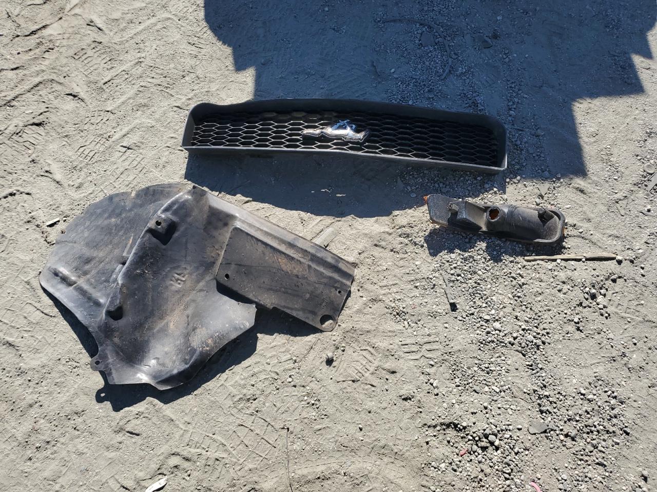 Ford Mustang Image 11