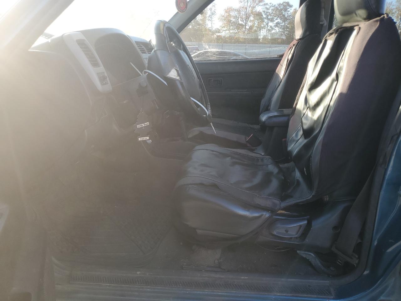 Nissan Frontier Crew Cab Xe Image 5