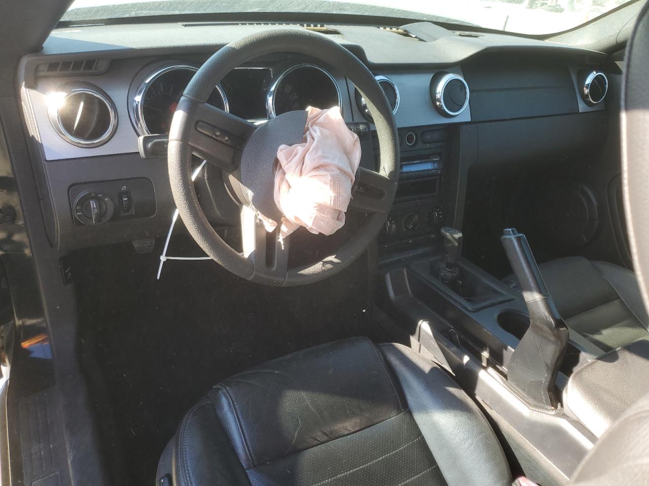 Ford Mustang Gt Image 8