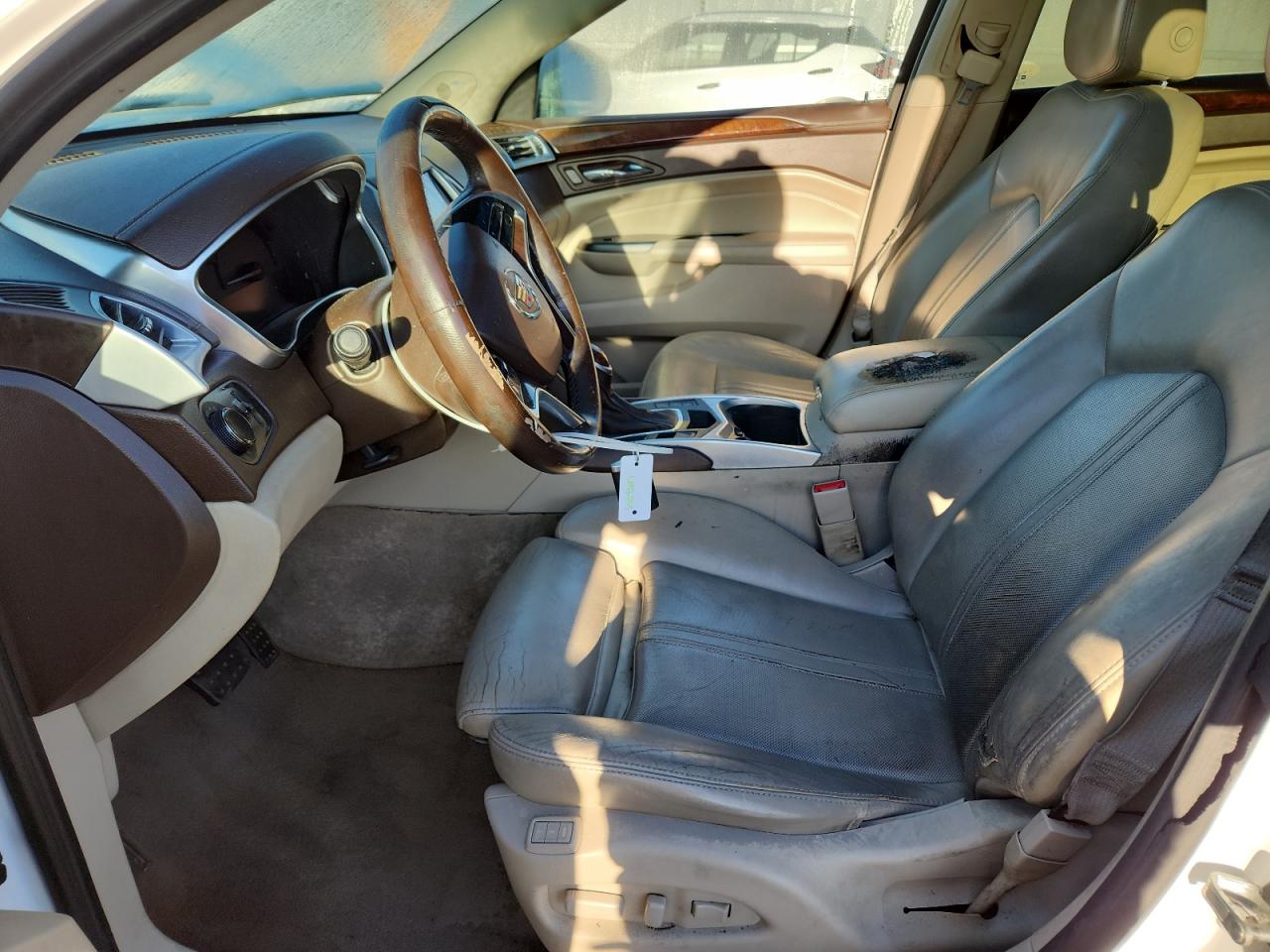 Cadillac SRX Luxury Collection Image 6