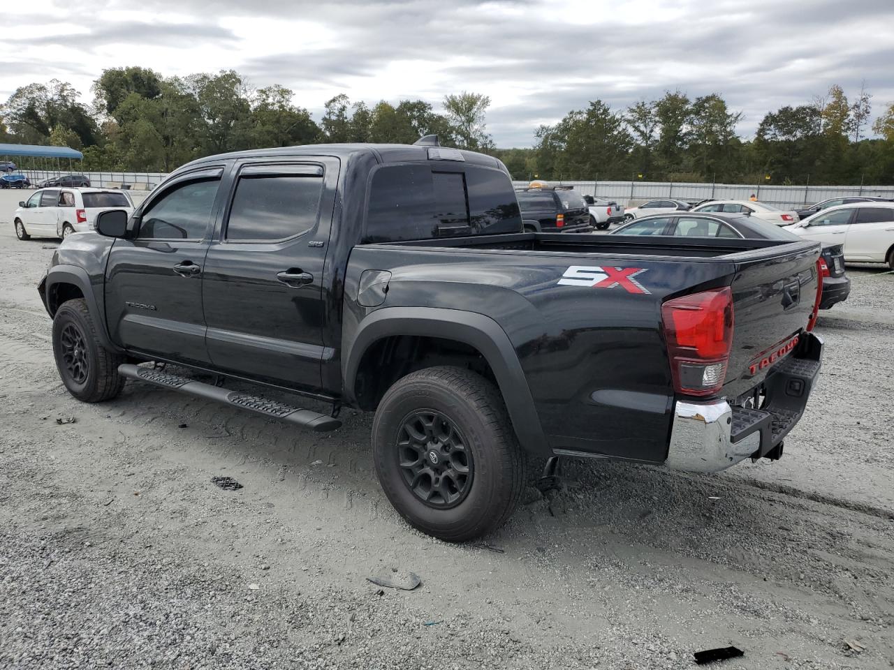 Toyota Tacoma Double Cab Image 10