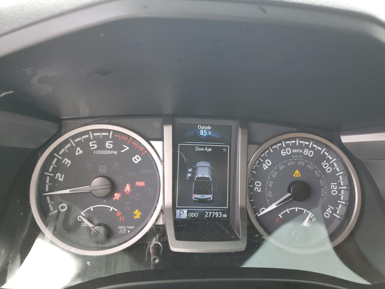 Toyota Tacoma Double Cab Image 9