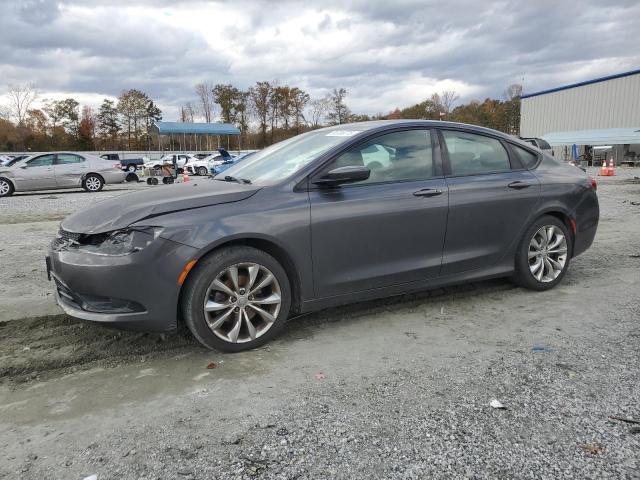  Salvage Chrysler 200