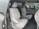 Toyota Sienna Le Image 8