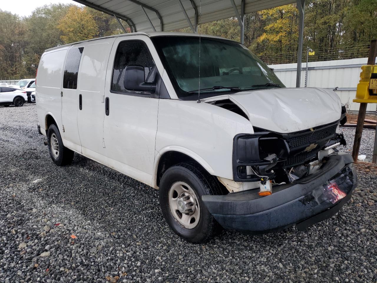 Chevrolet Express Image 7