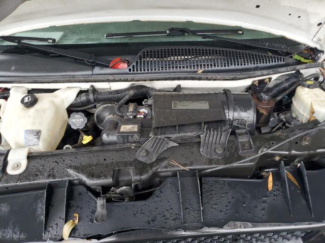 Chevrolet Express Image 6