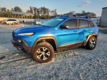  Salvage Jeep Cherokee