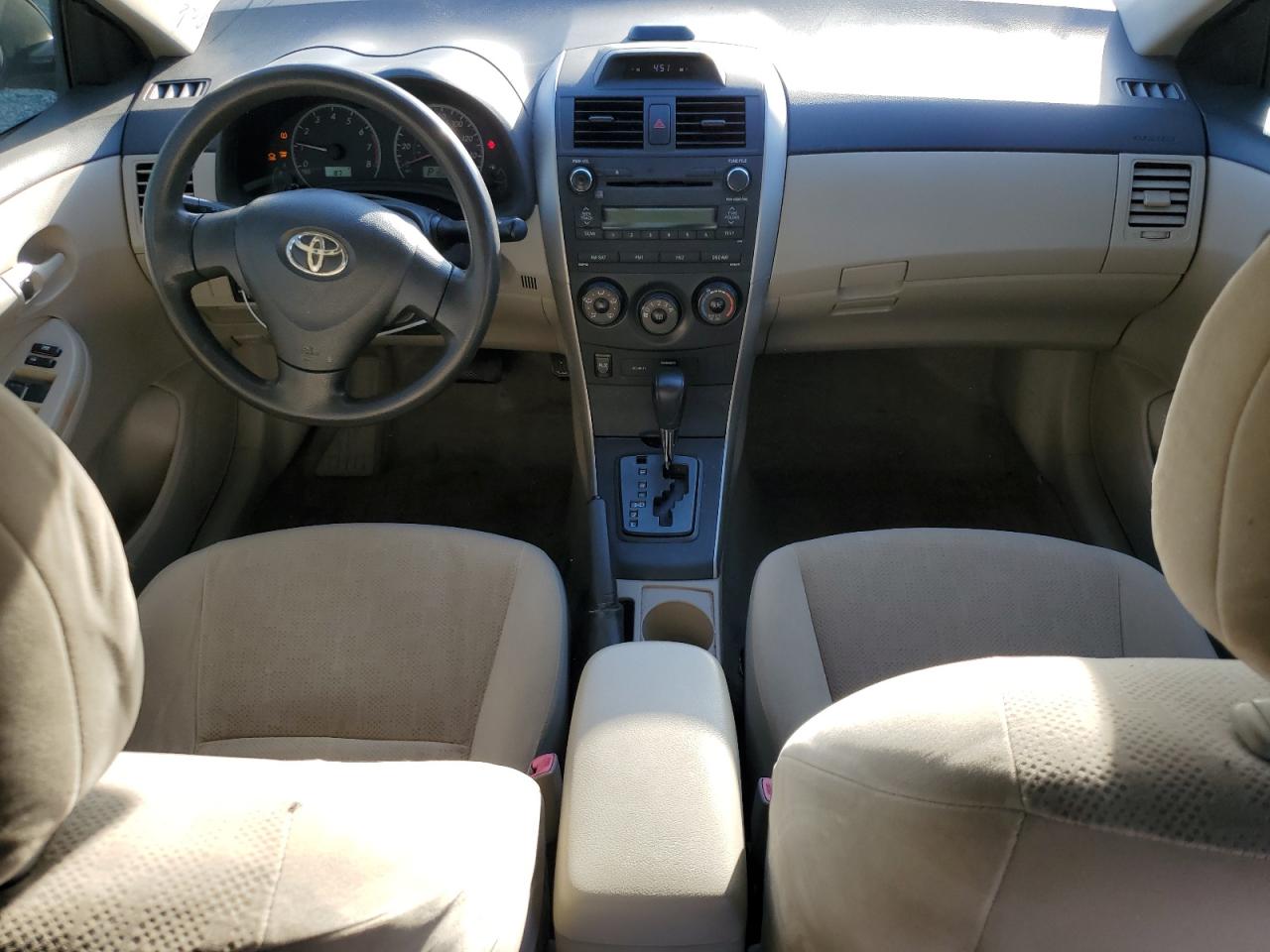 Toyota Corolla Base Image 6