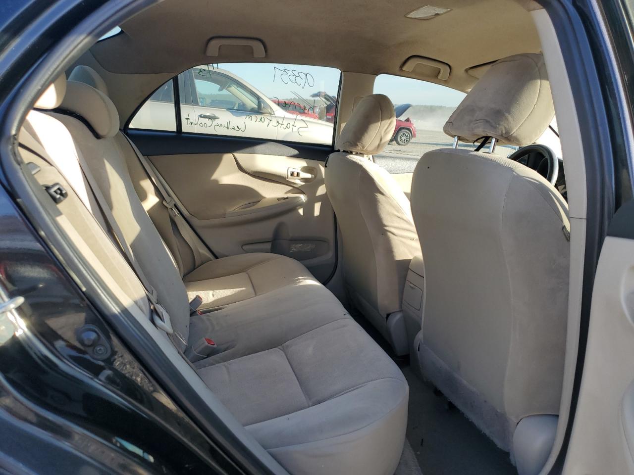 Toyota Corolla Base Image 4