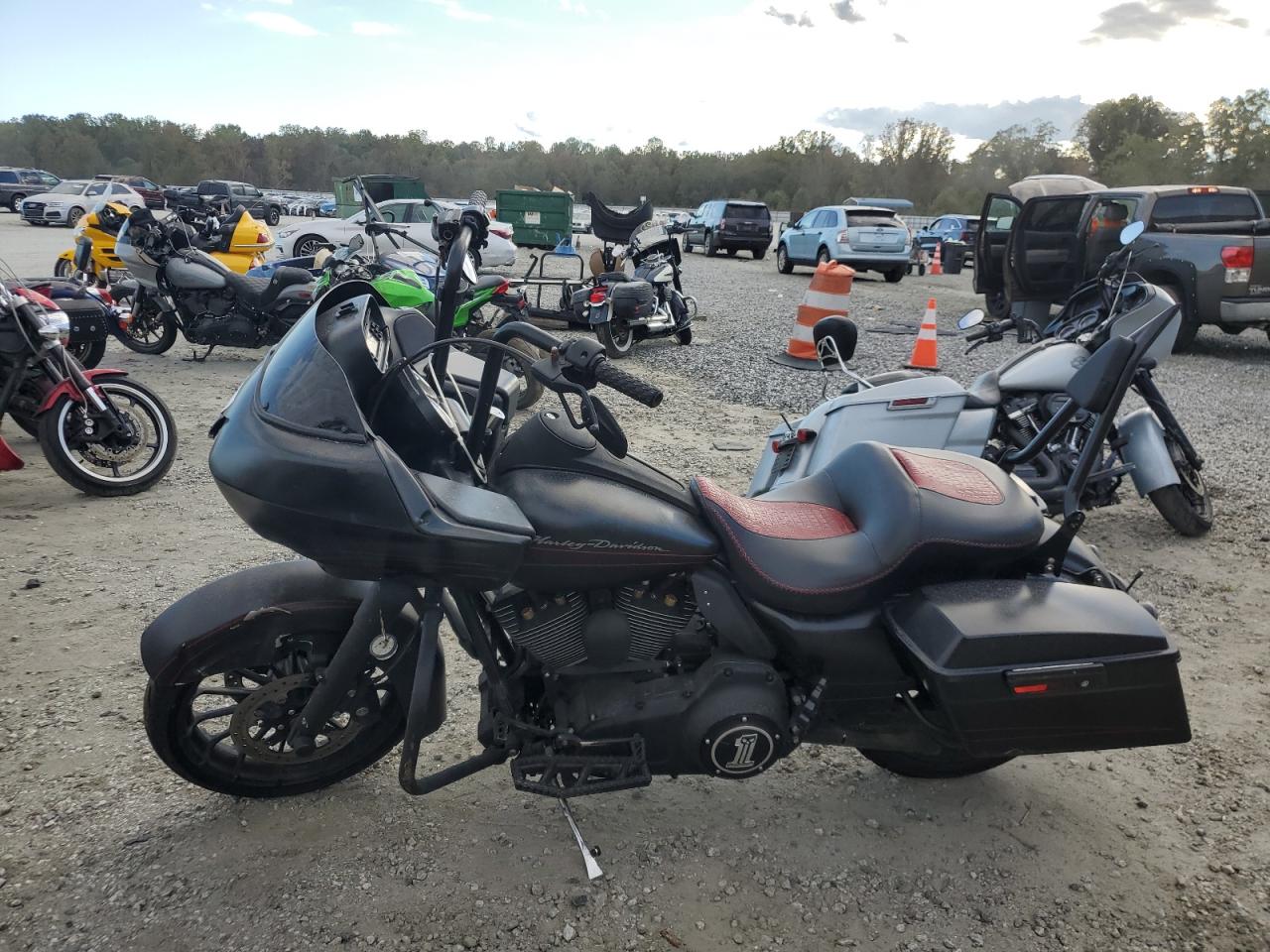 Harley-Davidson Fl Road Glide Custom Image 9