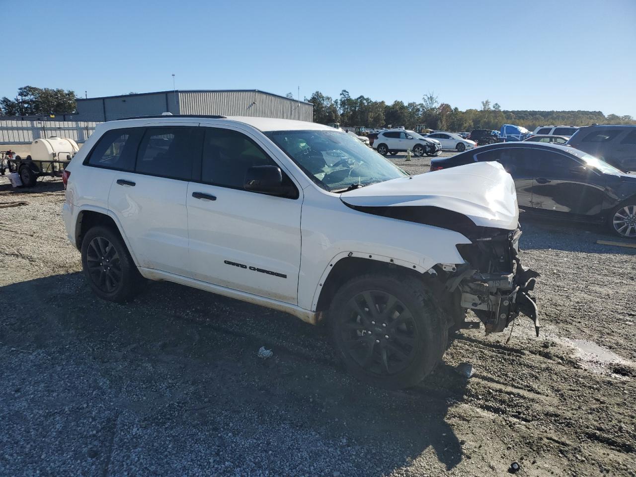 Jeep Grand Cherokee Laredo Image 3
