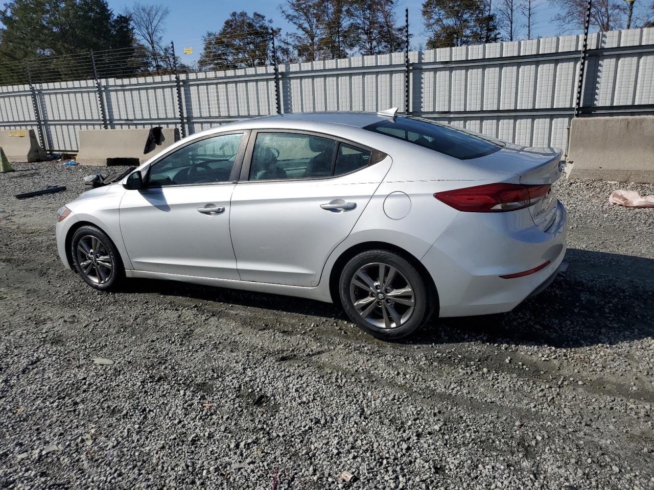 Hyundai ELANTRA Se Image 2