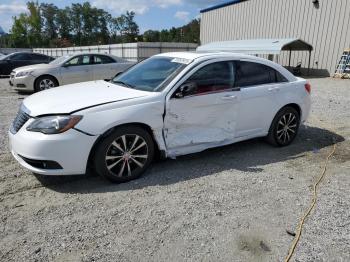  Salvage Chrysler 200