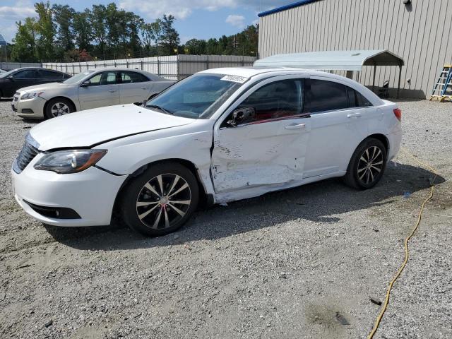  Salvage Chrysler 200