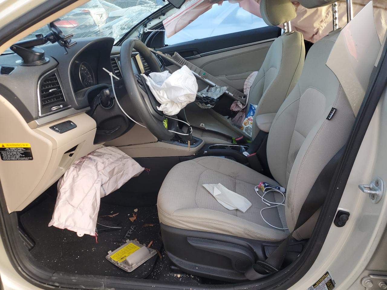 Hyundai ELANTRA Se Image 8