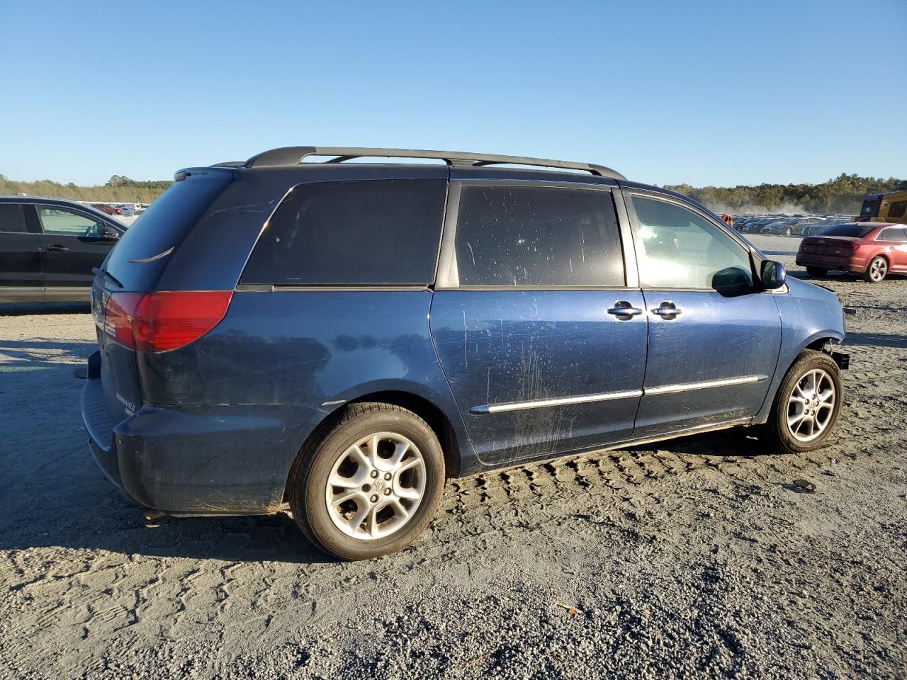 Toyota Sienna Xle Image 4