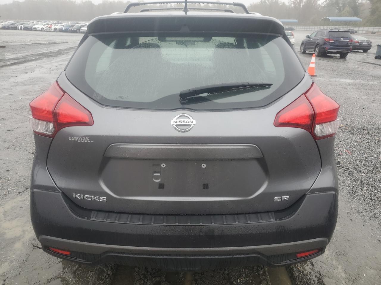 Nissan Kicks S Image 7