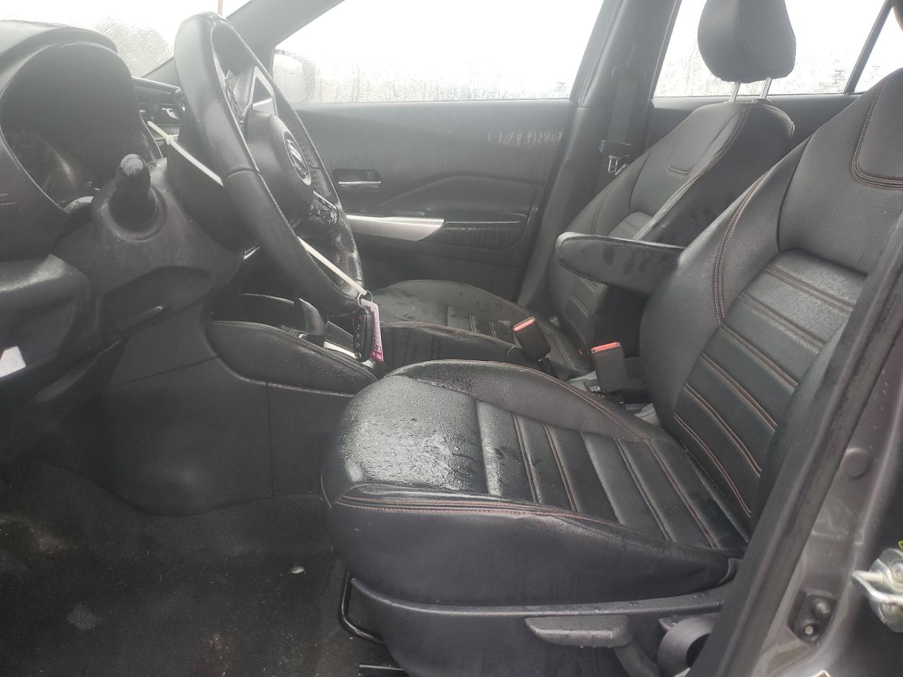 Nissan Kicks S Image 6