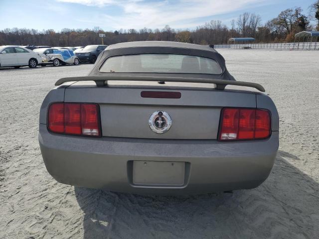 Ford Mustang Image 4