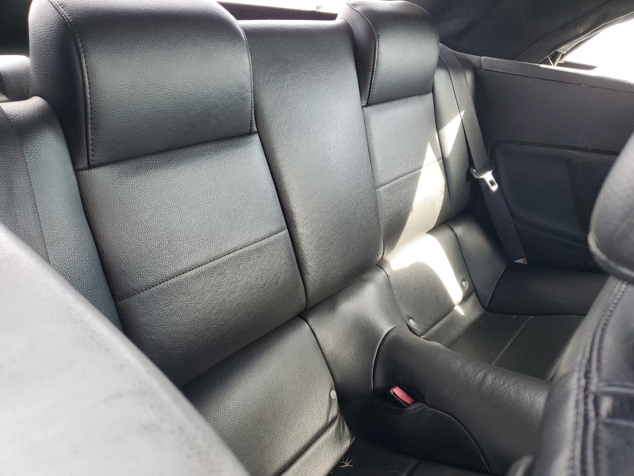 Ford Mustang Image 3